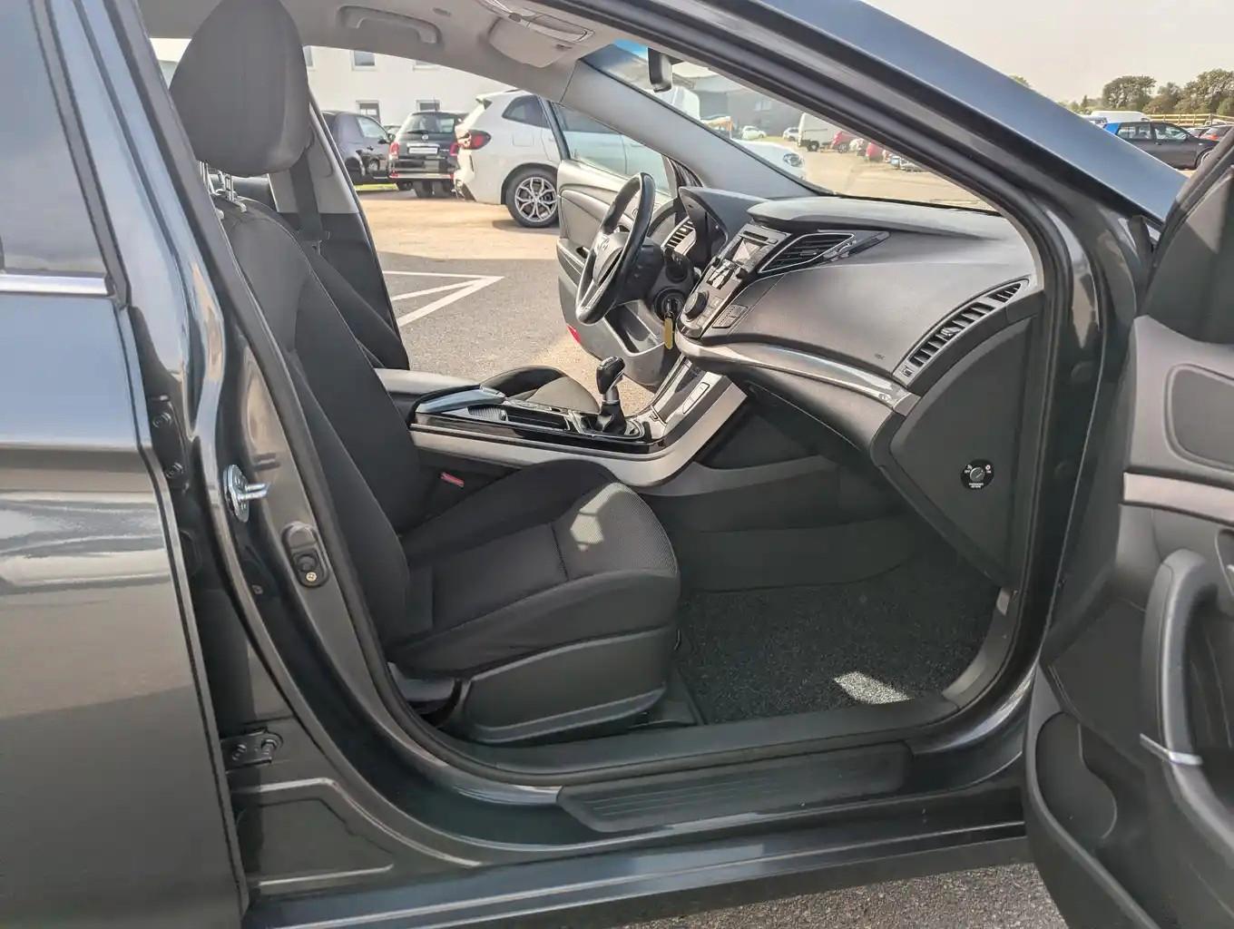 Hyundai i40 2013 — photo 13
