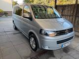 Volkswagen T5.1 Caravelle 2.0 BiTDI LWB 8 Sitzer - Volkswagen T5 Caravelle aus 2011