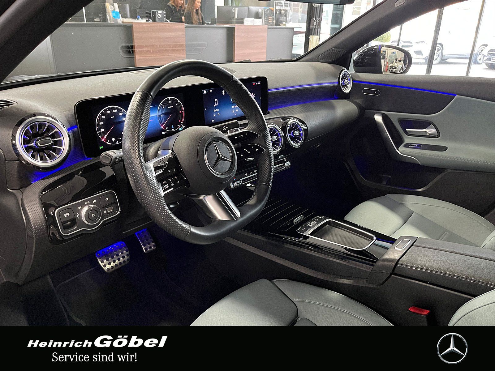 Fahrzeugabbildung Mercedes-Benz A 220 d Lim. AMG+NIGHT+AMBIENTE+KAMERA+LENKRADHZ