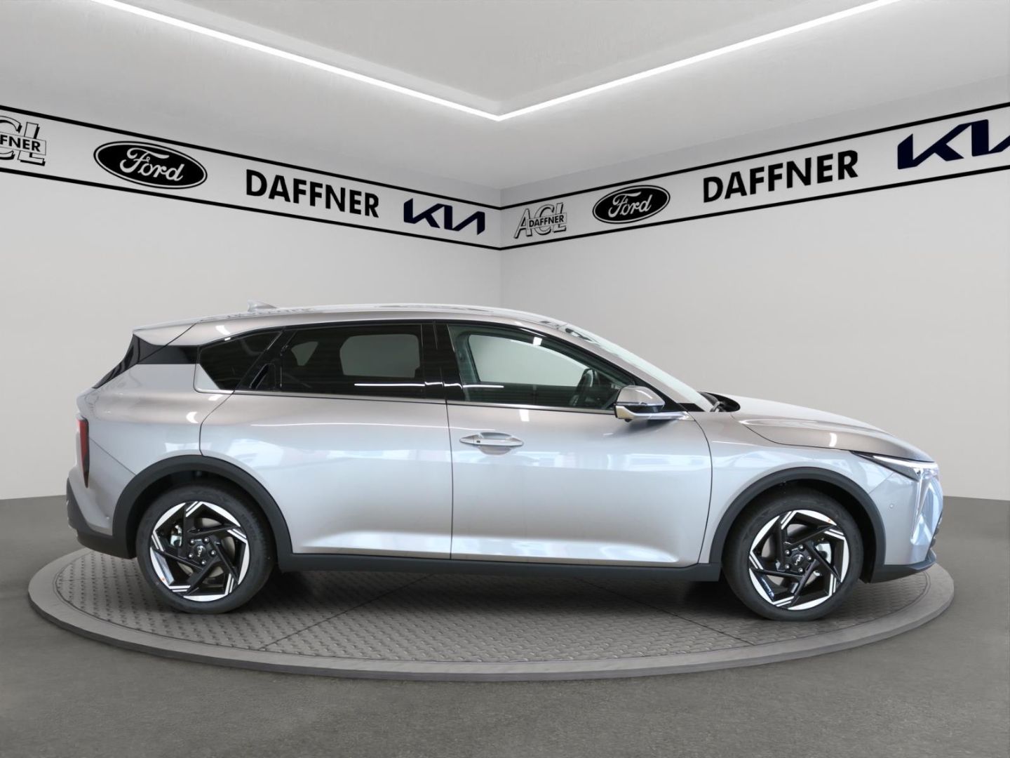 Fahrzeugabbildung Kia K4 1.6 T-GDI 110 kW Spirit Navi Digitales Cockpi