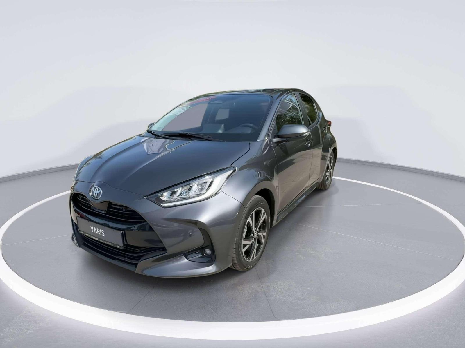 Toyota Yaris Hybrid Teamplayer/LED/Kamera/ 2 Pakete