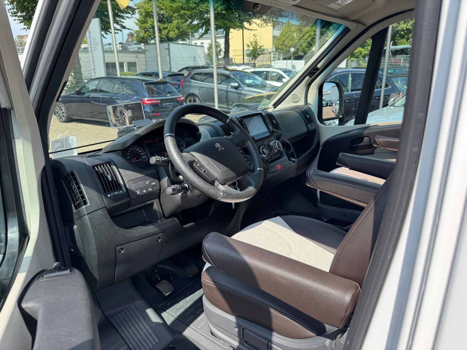 Fahrzeugabbildung Weinsberg CaraCompact 600 MEG EDITION PEPPER NAVI KAMERA