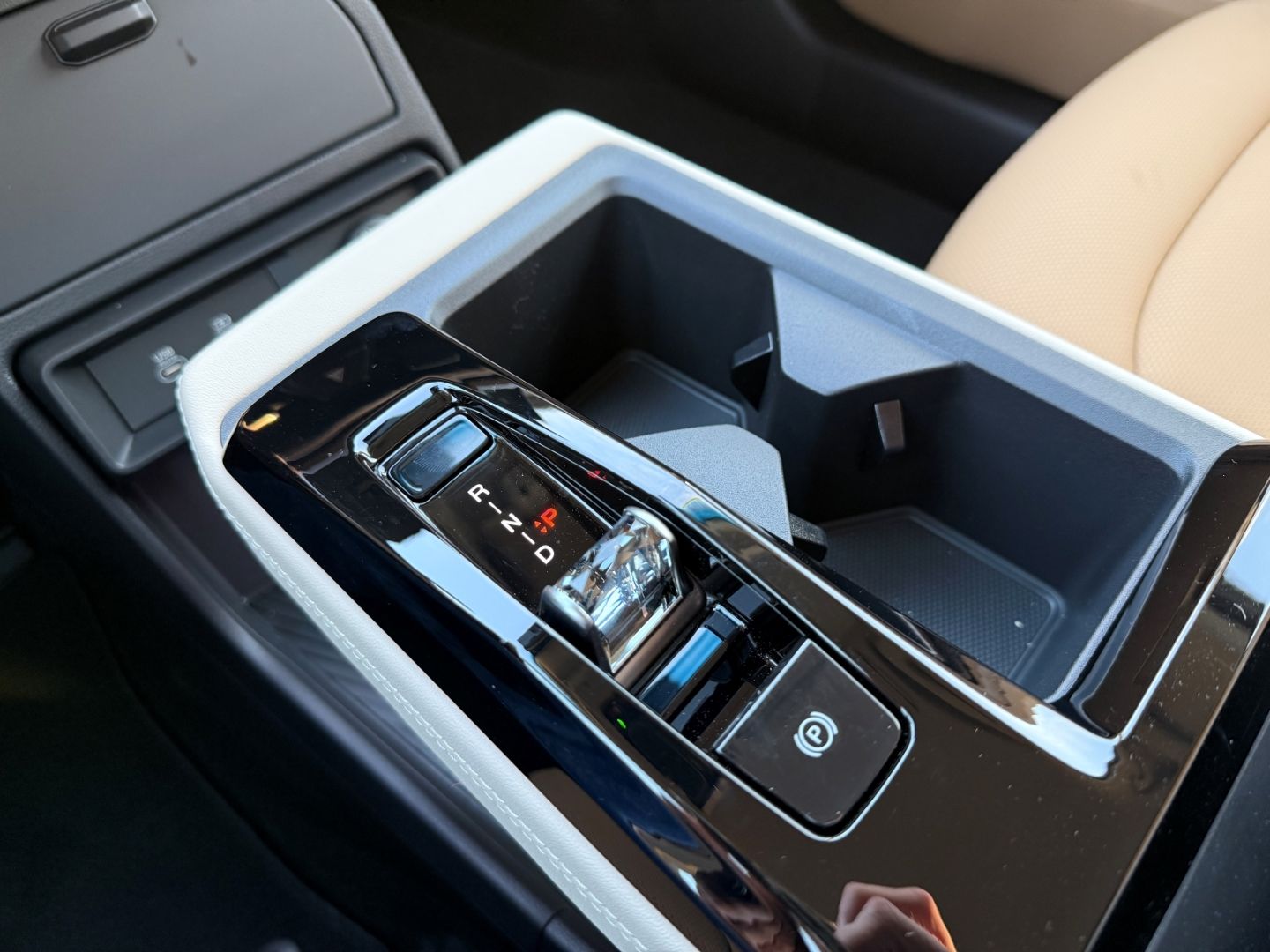 Fahrzeugabbildung KGM Actyon 1.5 Bliss 4x4 Automatik + elek Heckklappe