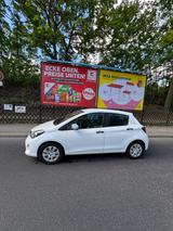 Toyota Yaris 1,0-l-Dual-VVT-i - - Toyota Yaris Gebrauchtwagen in Berlin