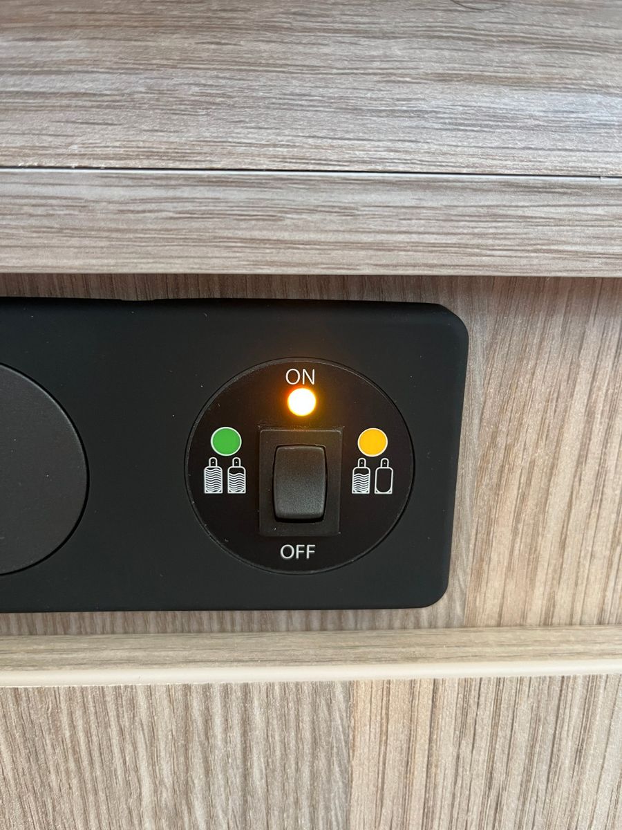 Fahrzeugabbildung Bürstner Lyseo Time SkyLine 726 G *Automatik*Navi*RFK*CPU