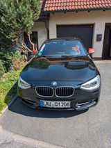 BMW 116i Sport Line Leder NAVI XENON Steuerkette neu