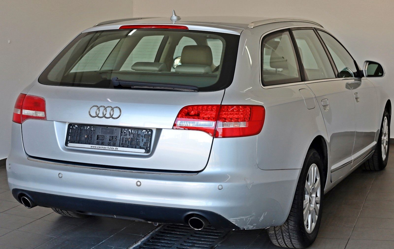 Fahrzeugabbildung Audi A6 Avant 2.8 FSI quattro Navi,Xenon,ÖLVERBRAUCH!