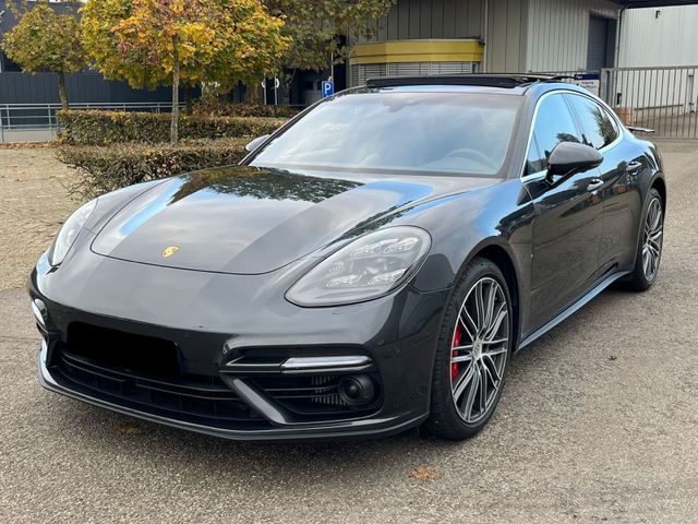 Porsche Panamera Turbo Executive Chrono