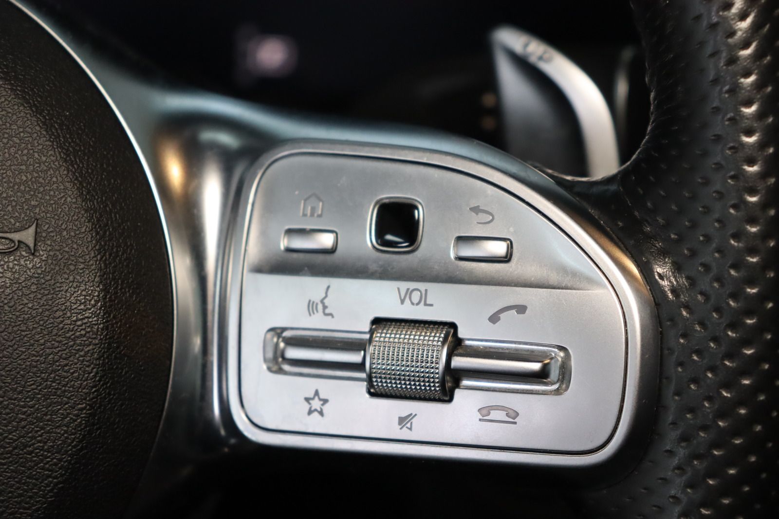 Fahrzeugabbildung Mercedes-Benz C 63 AMG * LED * Airmatic * Memory