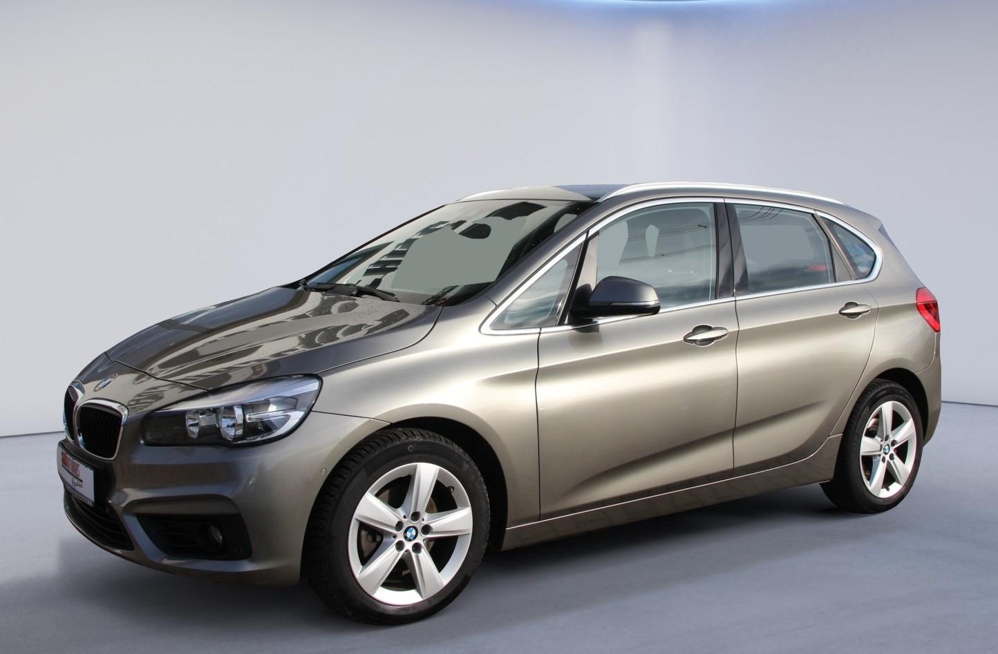 BMW 218d Active Tourer Sport Automatik/PDC/Navi/AHK