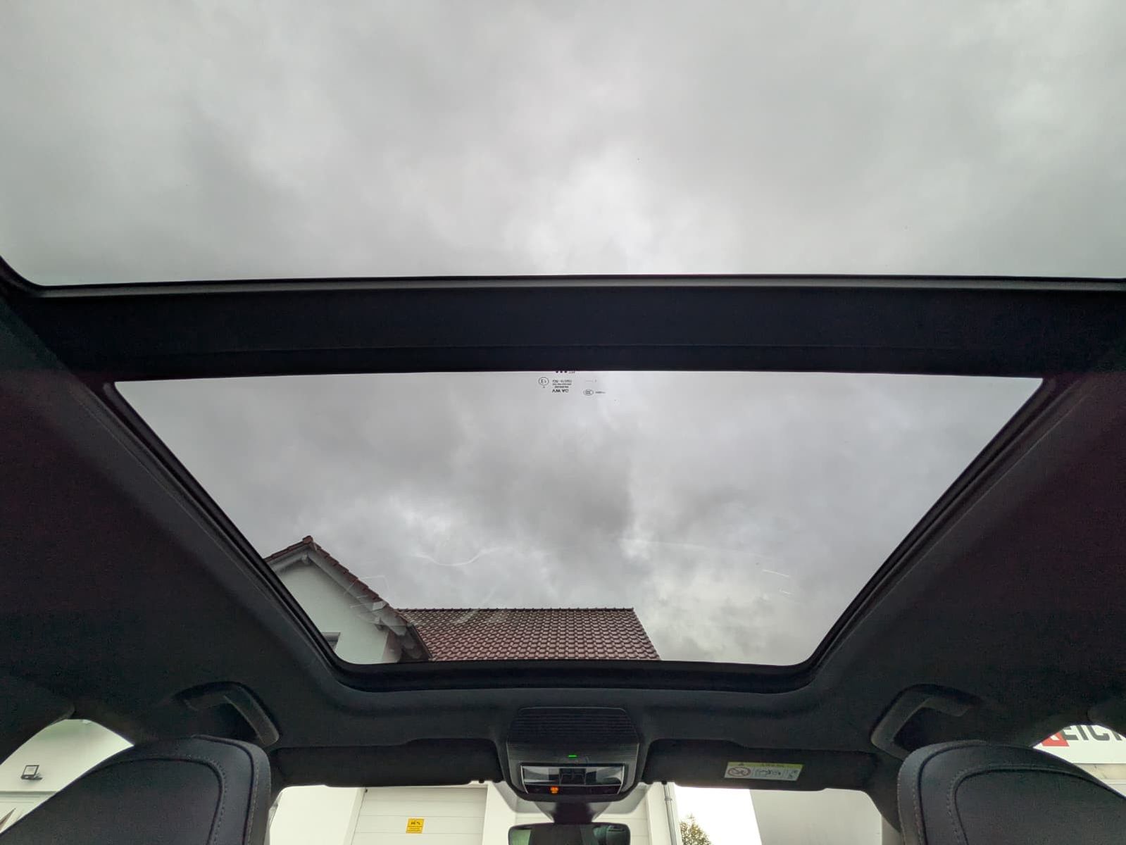 Fahrzeugabbildung CUPRA Leon 2.0 TSI VZ 4x4 PANO*MATRIX*AHK*SENNH.*DINAM