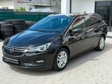 Opel ASTRA K SPORTS Tourer INNOVATION*160PS*LEDER** - Opel Astra mit Diesel-Antrieb: Leder