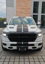 Dodge RAM 1500 SPORT 4x4 HEMI 5.7  Crew-Cab - Dodge RAM: 1500 Sport