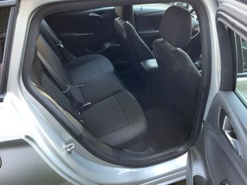 Opel Astra - 8