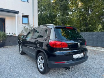 Volkswagen Tiguan - 4