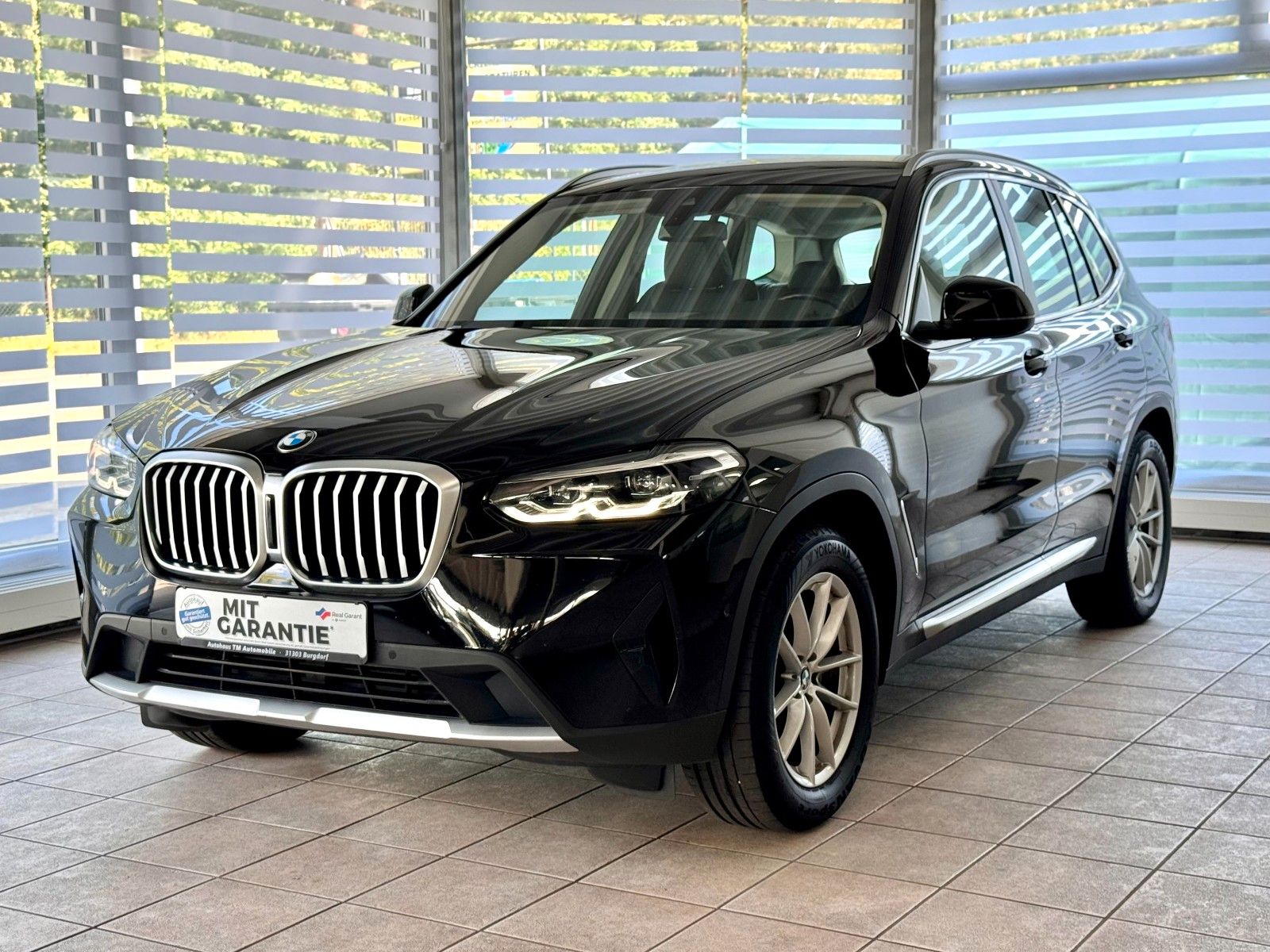 BMW X3 xD20d KAM Sportsitze HiFi StandHzg Unfallfrei foto 1