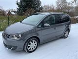 Volkswagen Touran 1.2 TSI LIFE 7-Sitze 03/27 Allwetter - Volkswagen Touran mit Benzin-Antrieb: Kleinbus, 2.0