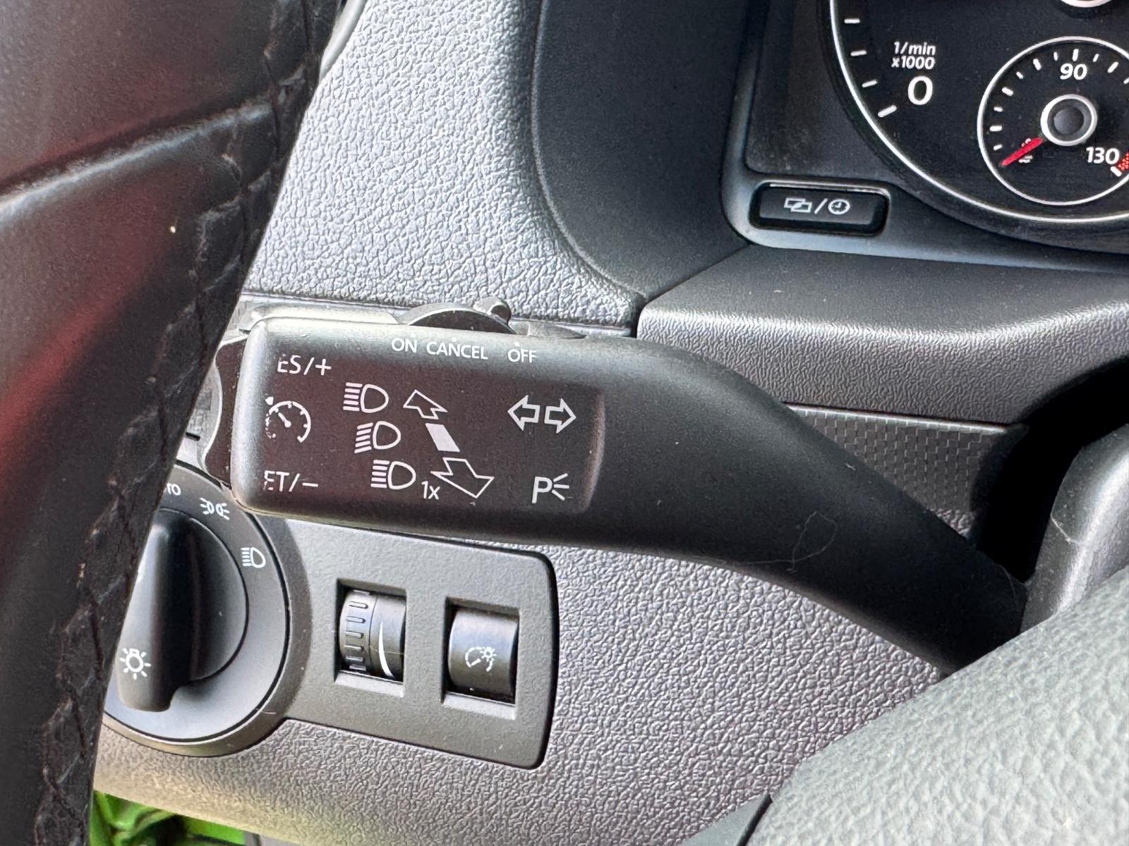 Volkswagen Caddy Kasten/Xenon/Navi/Shz/Ahk/Tempomat
