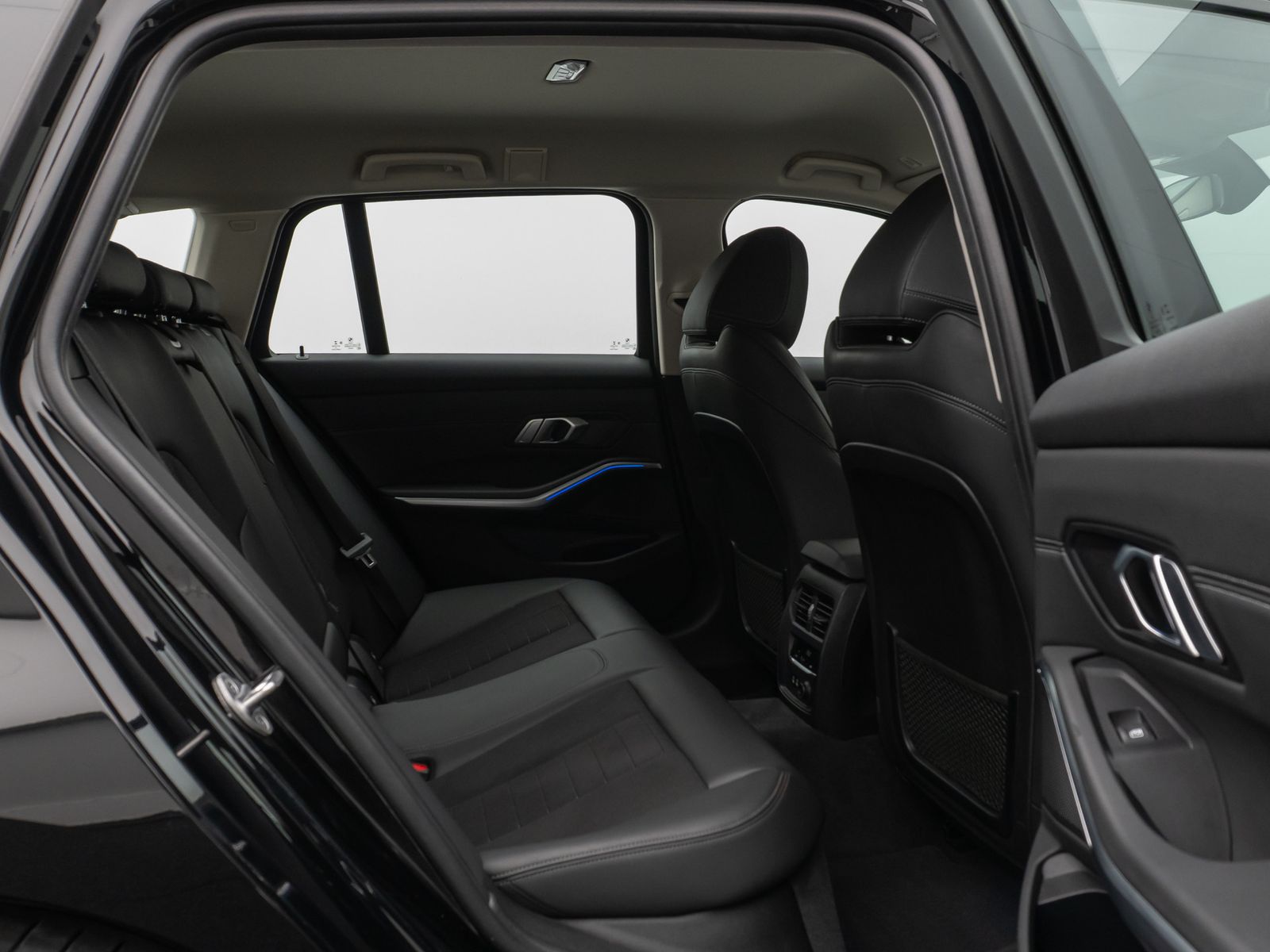 Fahrzeugabbildung BMW 320d Sport Line LED PDC Geschwindigk Indivibual