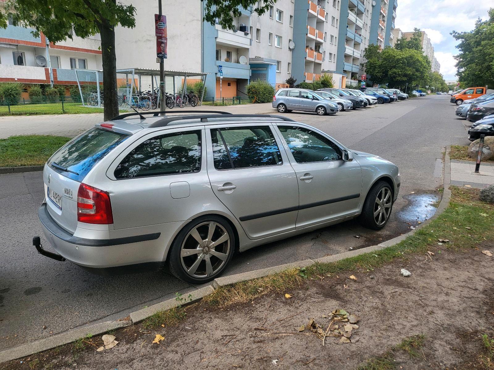Skoda Octavia 2006 — interior