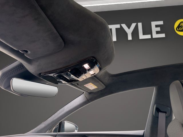 Fahrzeugabbildung Lotus Emeya Glasdach Autobahn Assistent