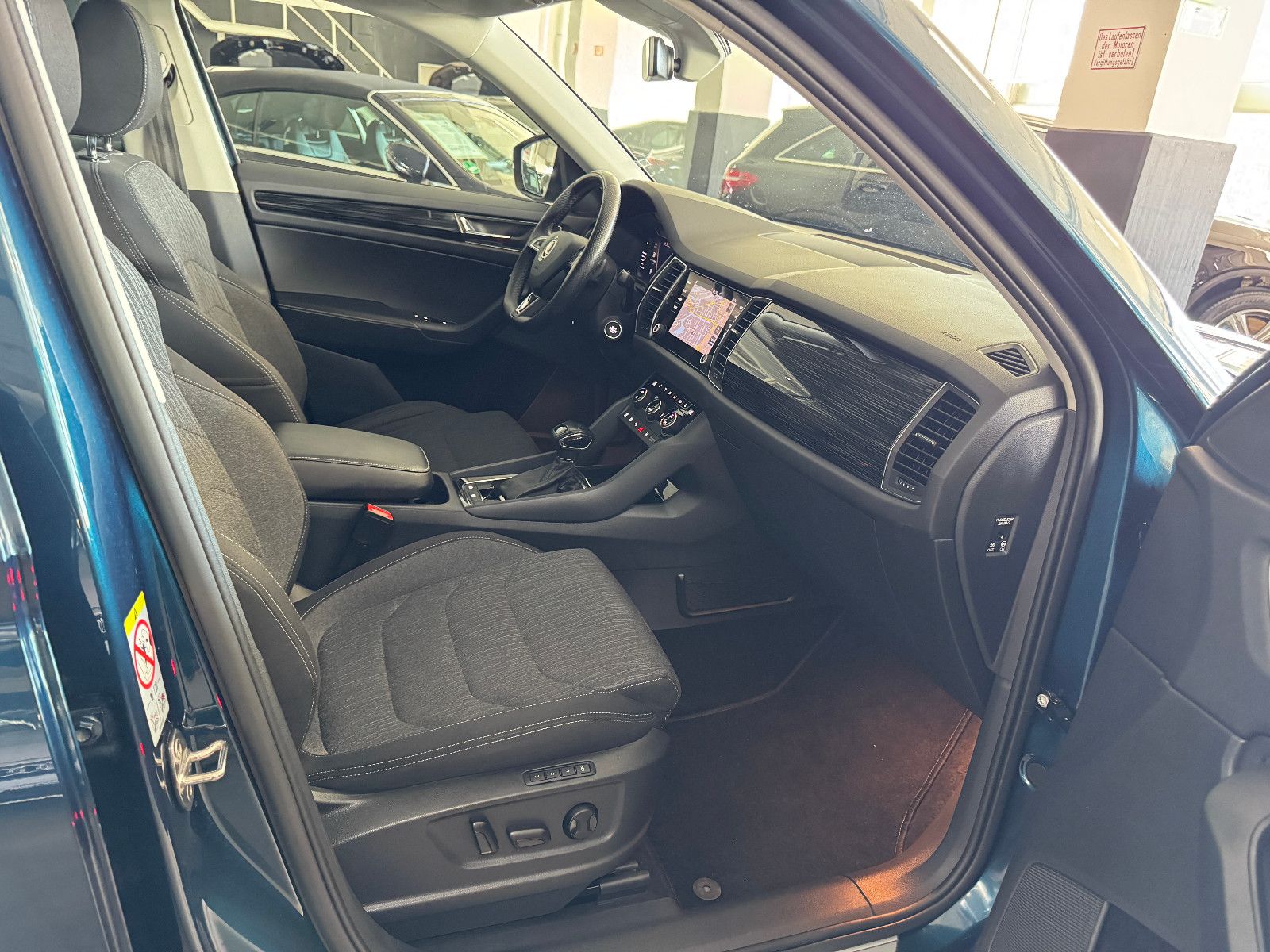 Fahrzeugabbildung SKODA Kodiaq 2.0 TDI DSG STYLE VIRTUAL ACC MEMORY AHK