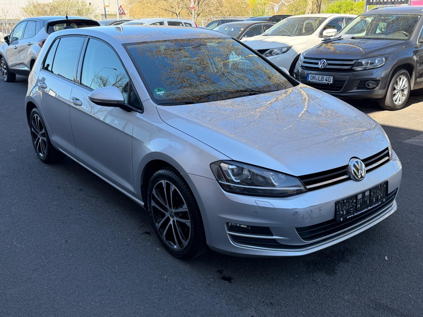 Volkswagen Golf VII Lim. Highline BMT~ALCANTARA~EU5