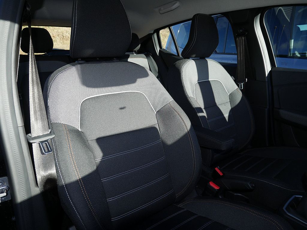 Fahrzeugabbildung Dacia Sandero Stepway Expression TCe 90