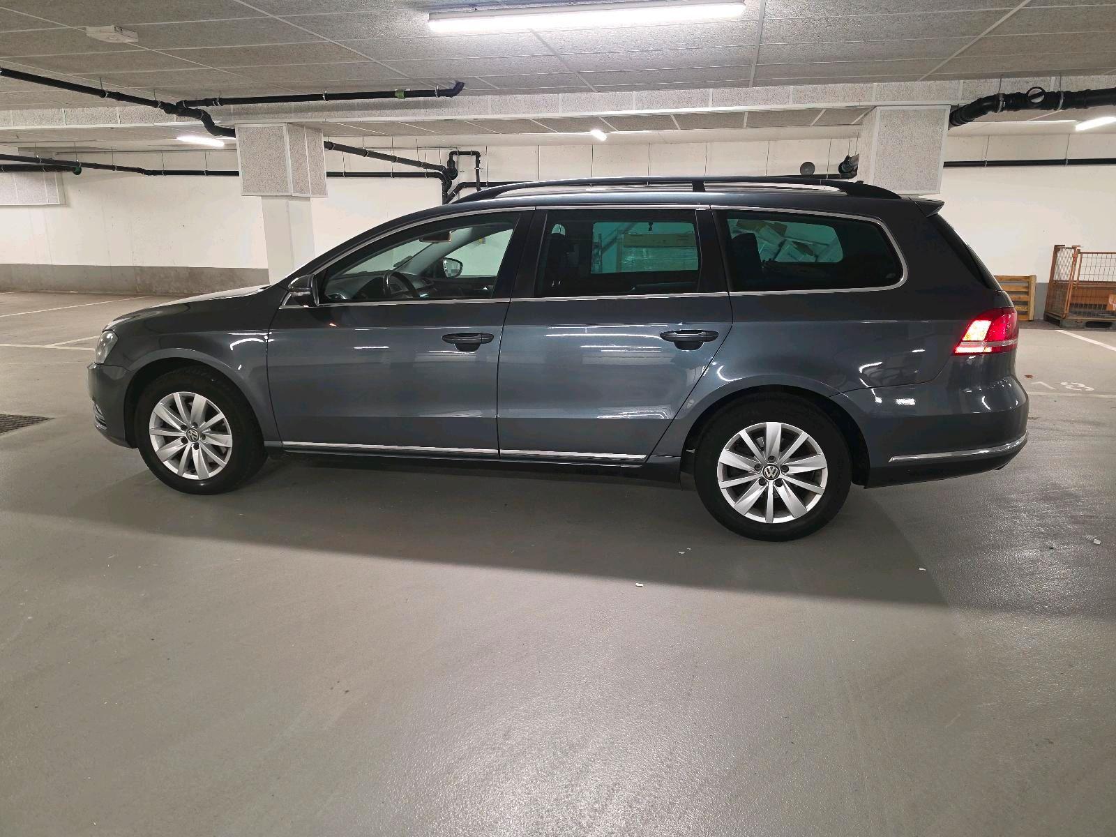Volkswagen Passat 2011 — engine 140 HP (103kW)