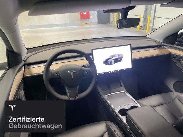 Tesla Model Y Long Range AWD foto 11