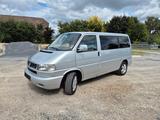 Volkswagen T4 Caravelle 2,5-l-Diesel TDI 75kW Standard