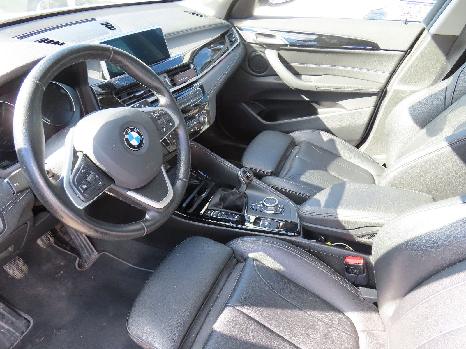 BMW X1 xDrive 18 d Sport Line foto 2