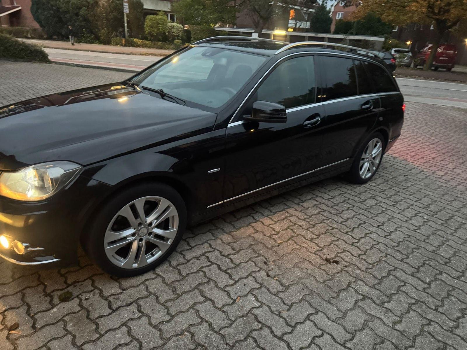 Mercedes-Benz C220 2011 — photo 10