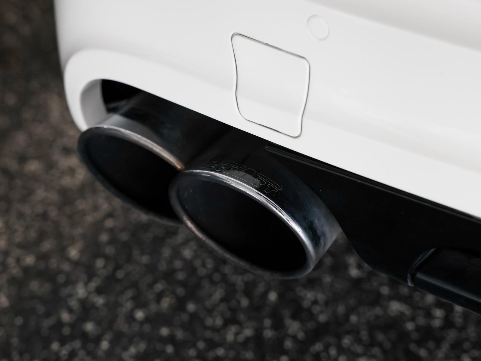 Porsche Cayenne Turbo TECHART *KAMERA-BiXENON-BOSE-MEMOR