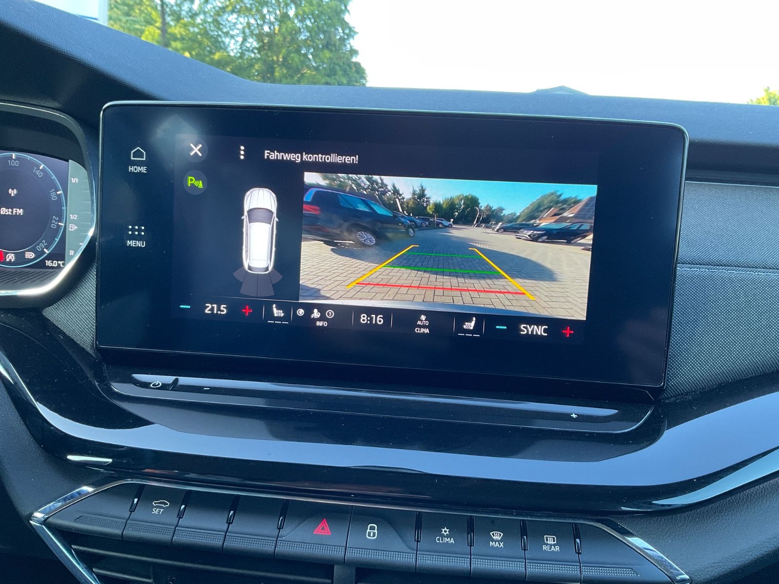 Fahrzeugabbildung SKODA Octavia Kombi 1.5 TSI e-TEC DSG,Kamera,Navi,LED