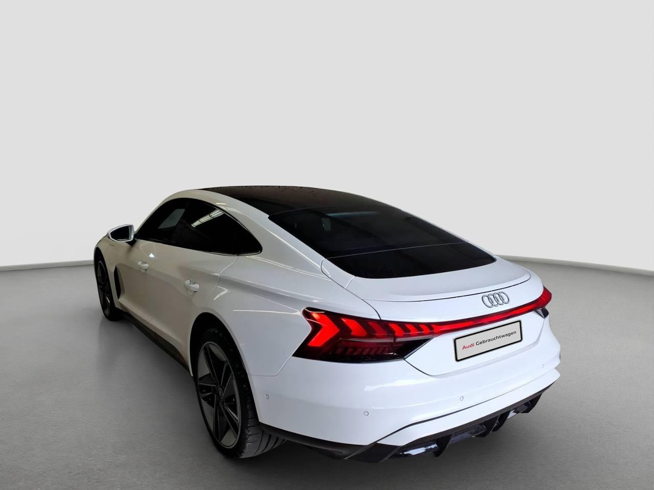 Audi e-tron GT S 5JGar 360° 4xSHZ Massage LM21 Remote