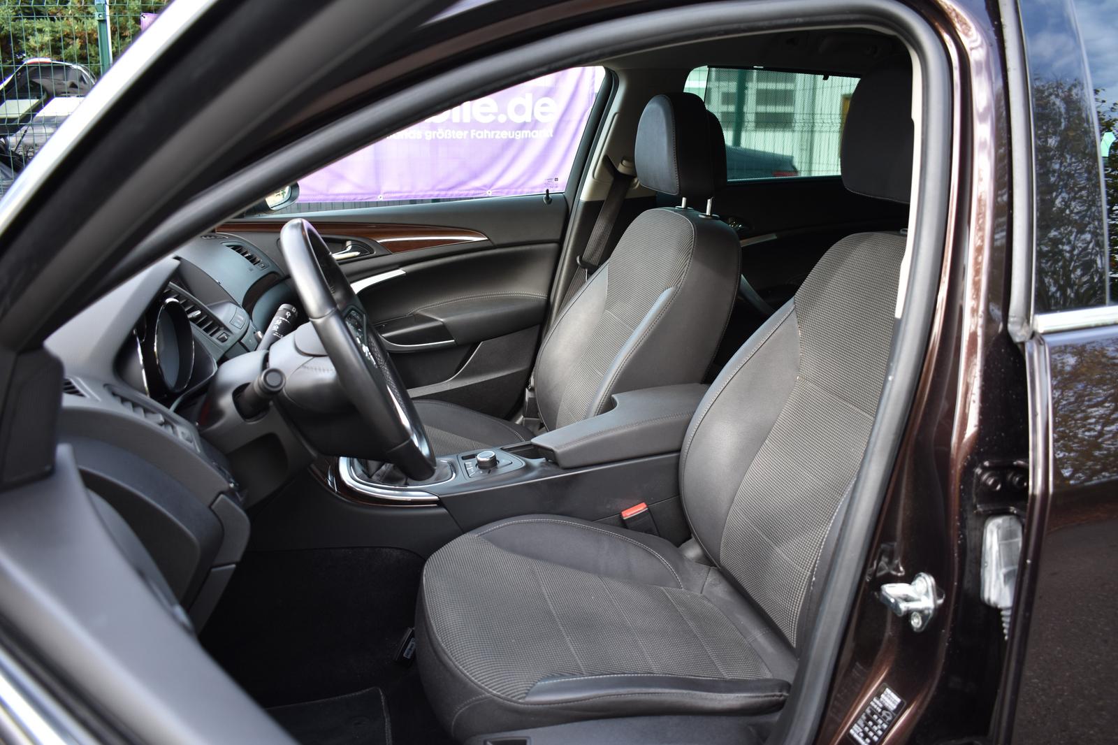 Opel Insignia 2011 — фото 22