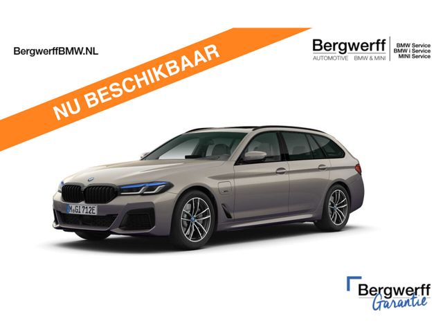 BMW 520 5-serie Touring 520e M-Sport - Pano - AHK -