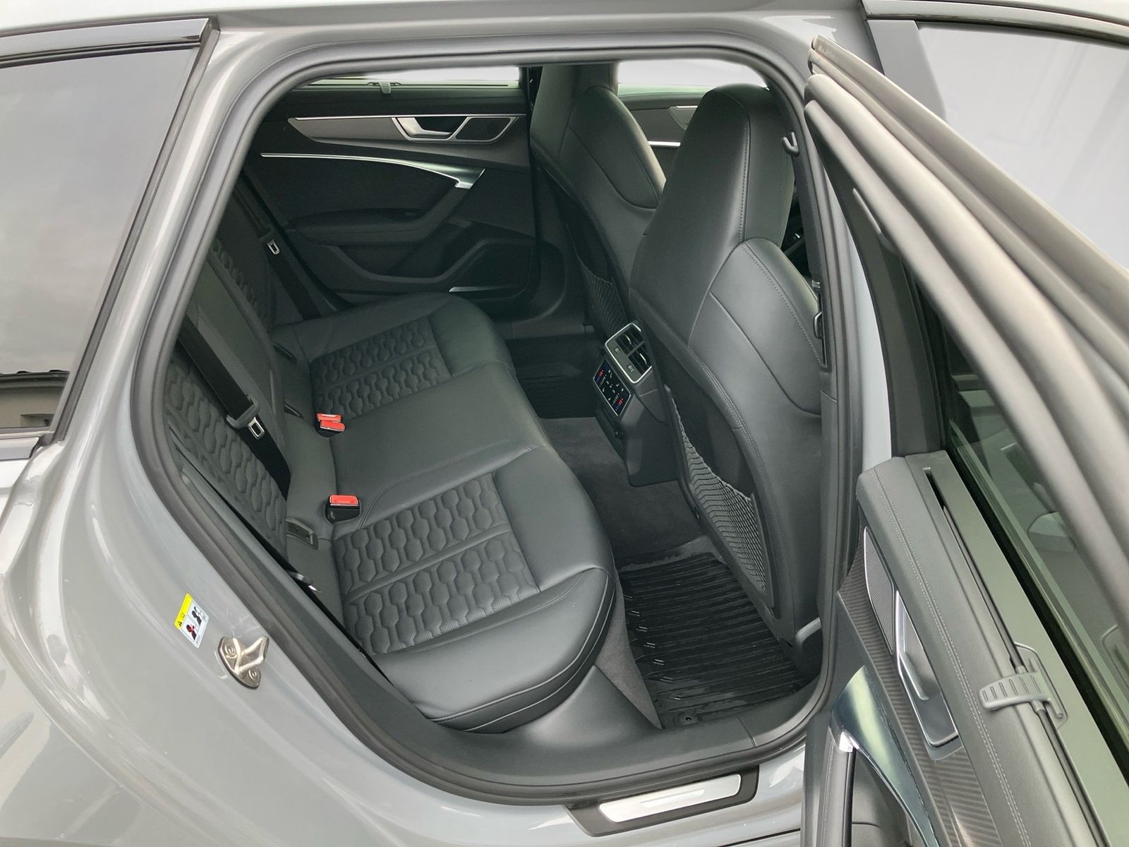 Audi RS6 - Bild 10