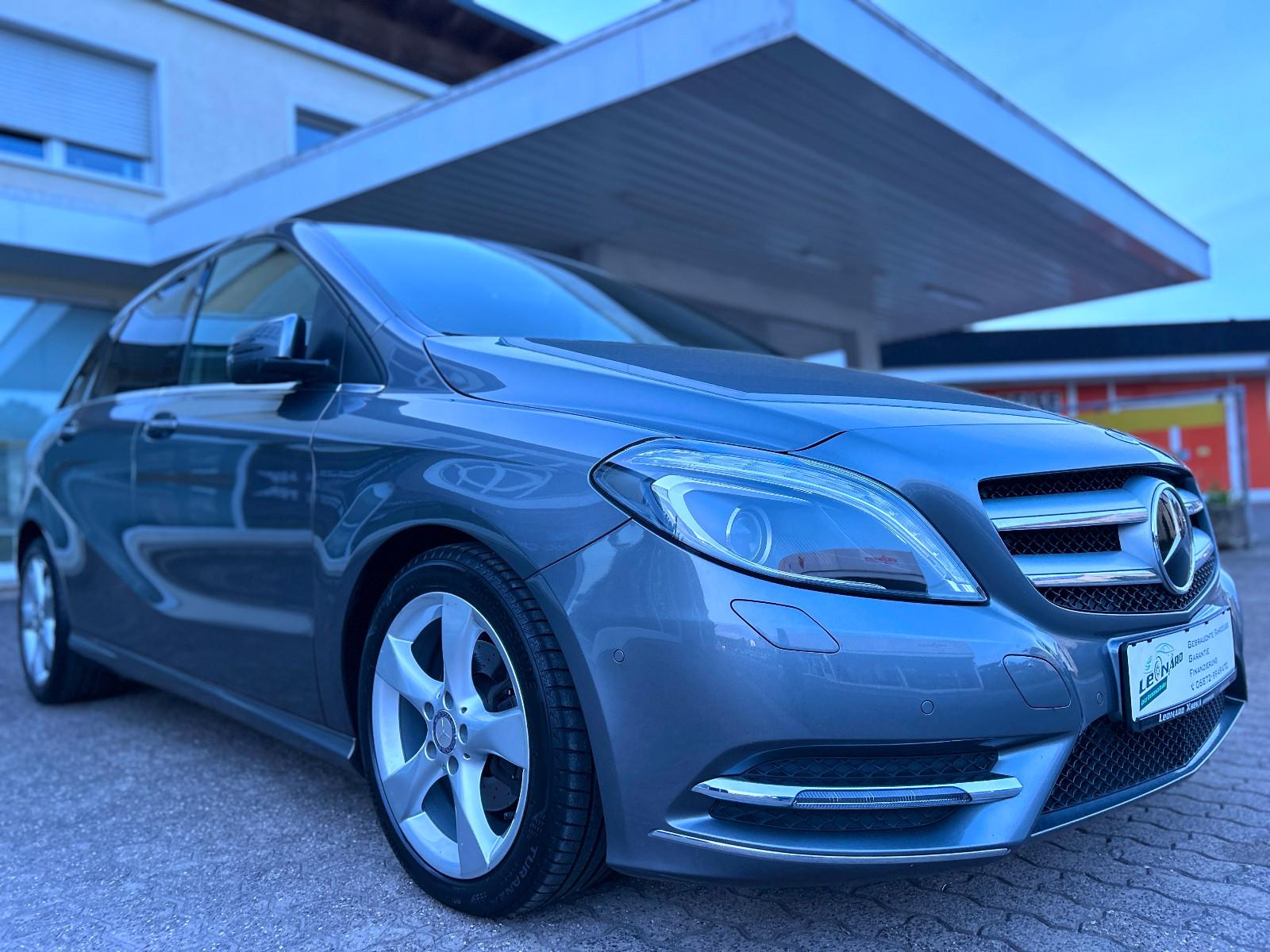 Mercedes-Benz B 200 CDI Aut Navi Xenon T.Leder Alu Pdc Tüv NEU