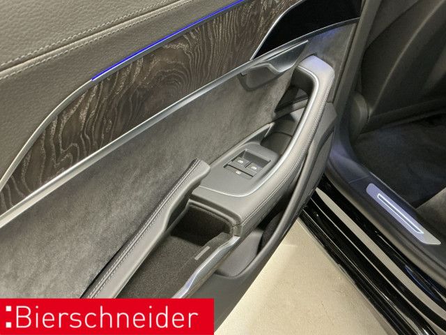 Audi A8 - Bild 24