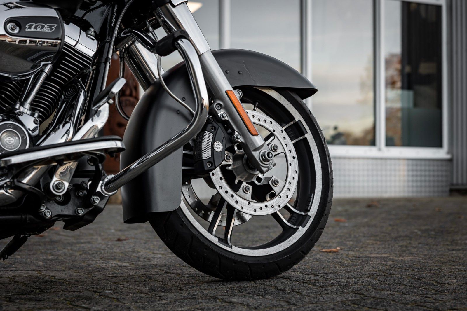 Fahrzeugabbildung Harley-Davidson FLHX Street Glide 103 cui - Vance & Hines - - -