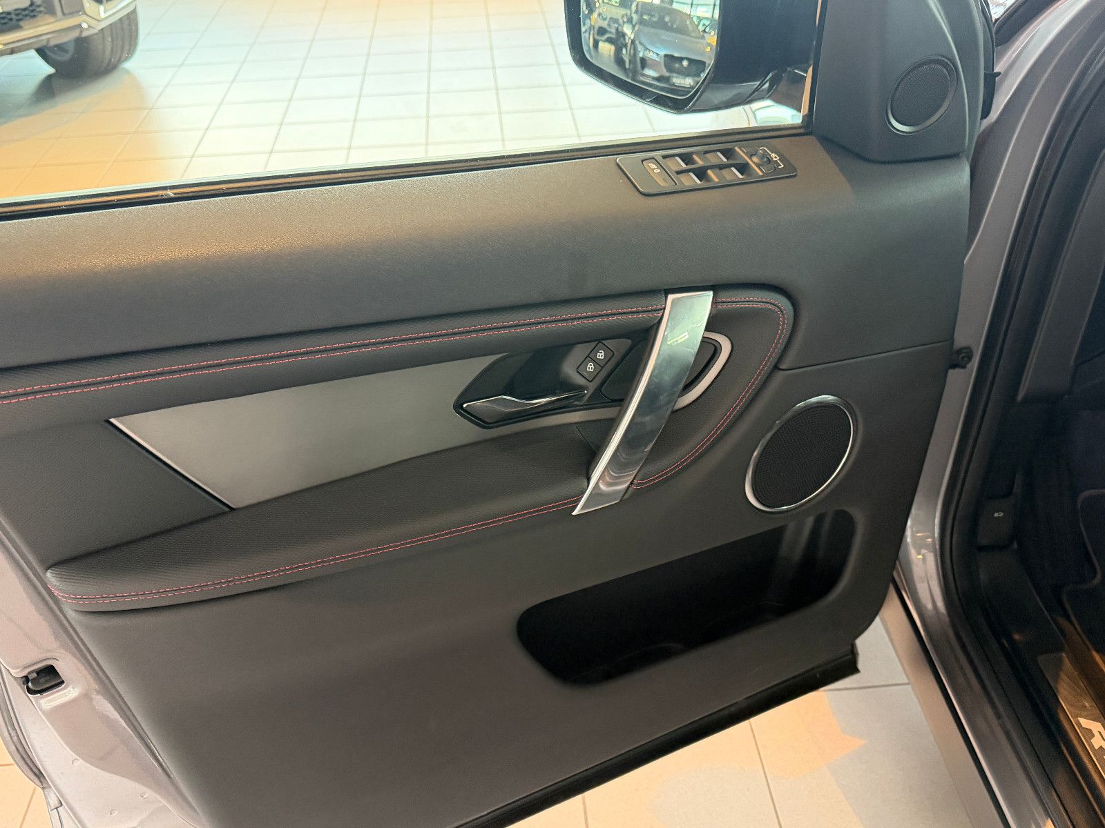 Fahrzeugabbildung Land Rover Discovery Sport R-Dynamic S AWD/LEDER/KAMERA/ACC