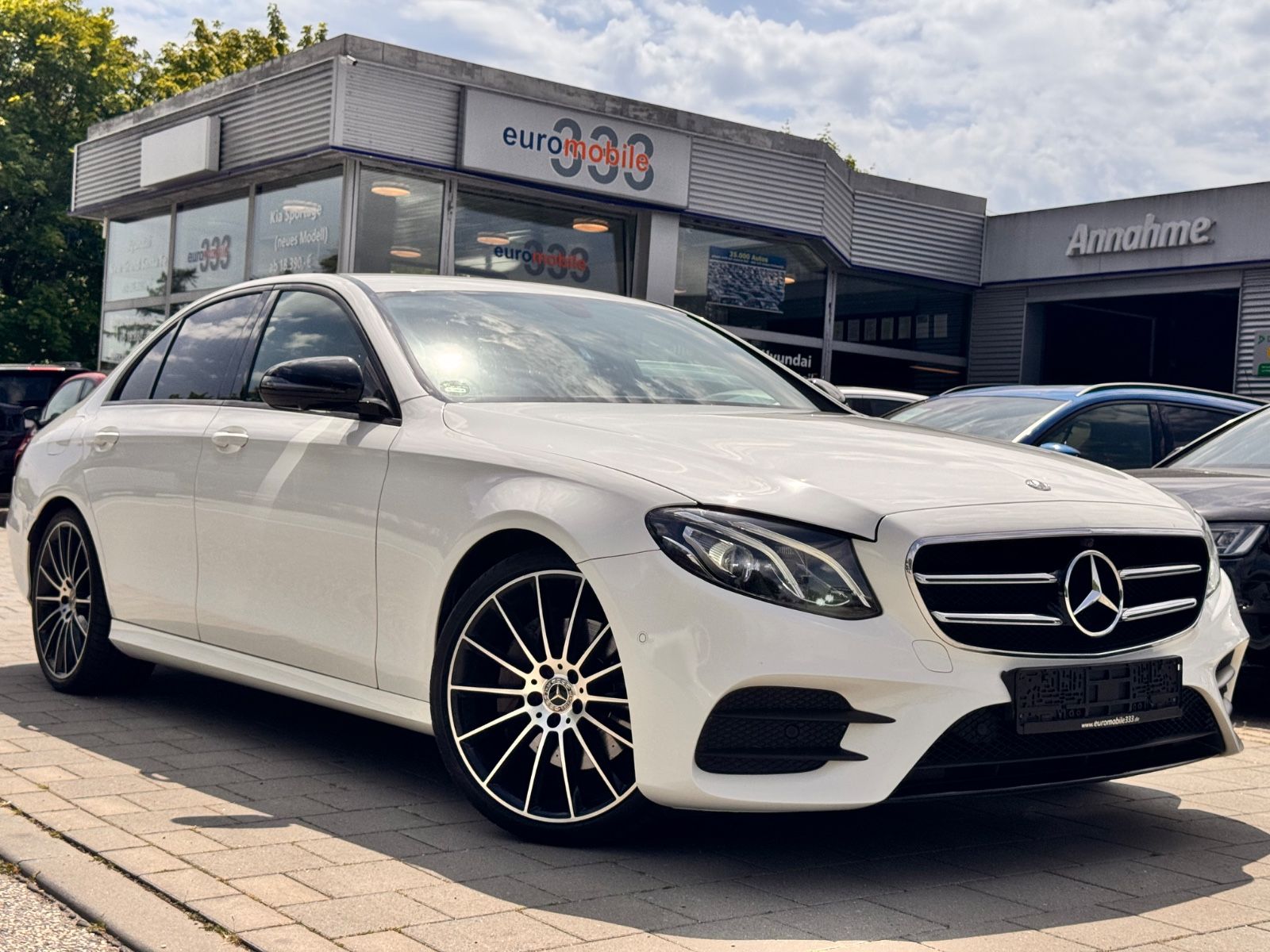 MERCEDES-BENZ E 200 *360°*TOT.W*LED*AMG-Line*20"*