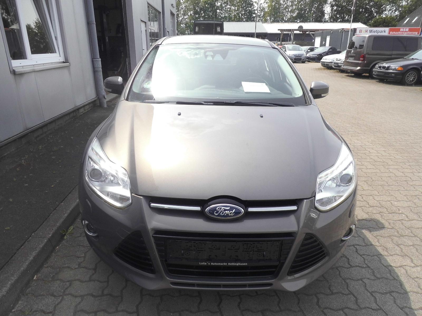 Ford Focus Lim. Titanium AHK,1.Hand