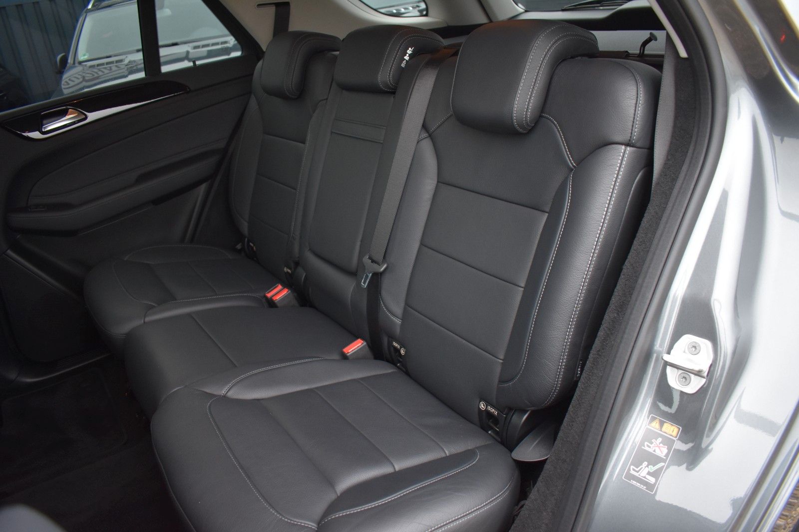 Fahrzeugabbildung Mercedes-Benz GLE 400 4Matic Distronic AHK 21* Keyless-go