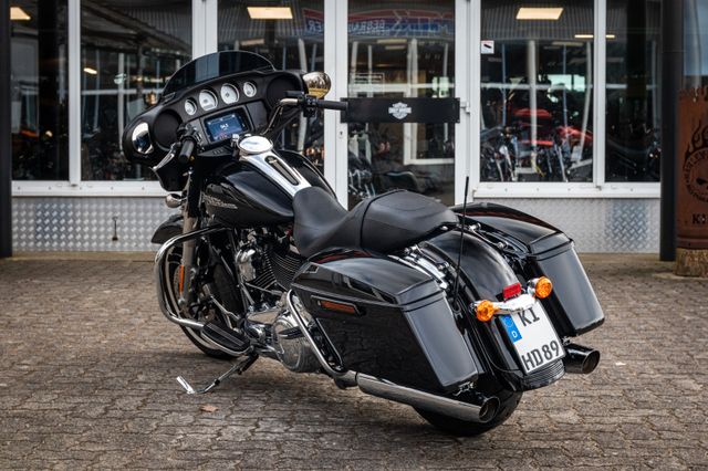 Fahrzeugabbildung Harley-Davidson STREET GLIDE SPECIAL FLHXS