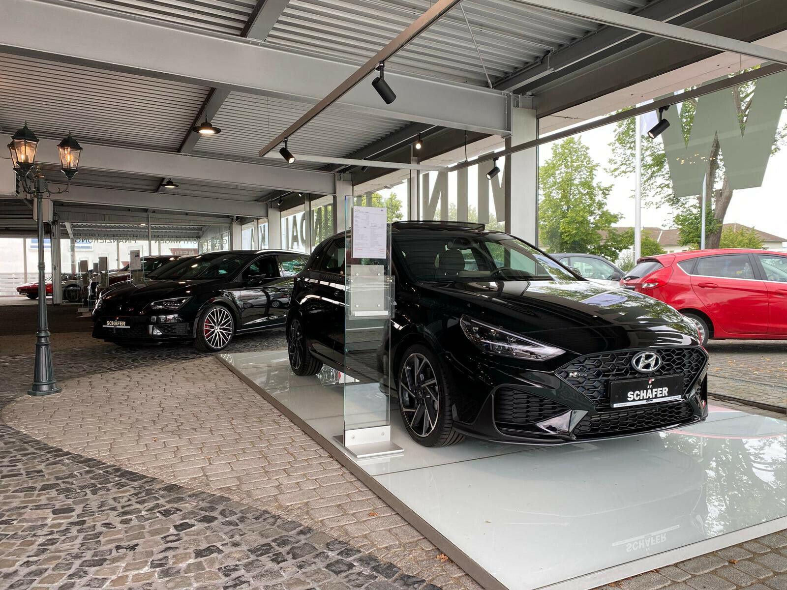showroom-image-main