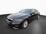 BMW 320i M Sport DrAs Kam elSitze adptMFahrw LCProf - BMW 320: Limousine