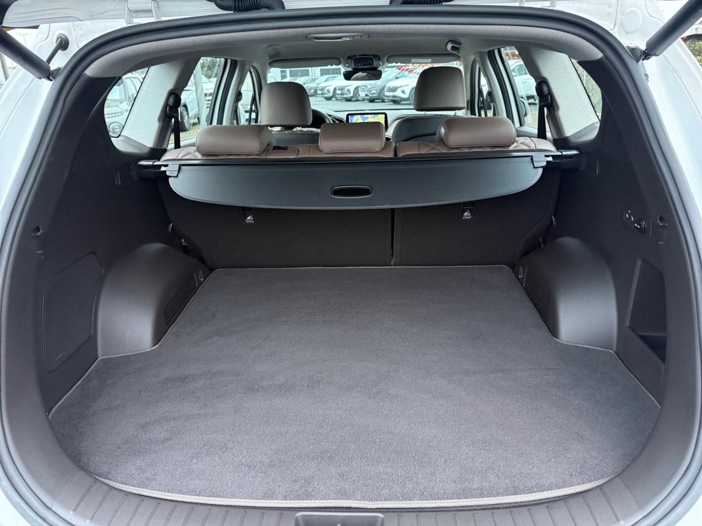 Fahrzeugabbildung Hyundai SANTA FE 1.6T 4WD Trend Hybrid Navigation Kamera